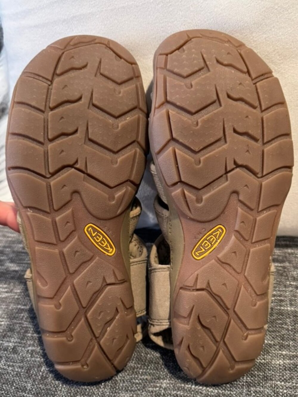 KEEN Clearwater CNX Sandals – Women's 7 – Timberwolf – Waterproof – EUC - Picture 4 of 6